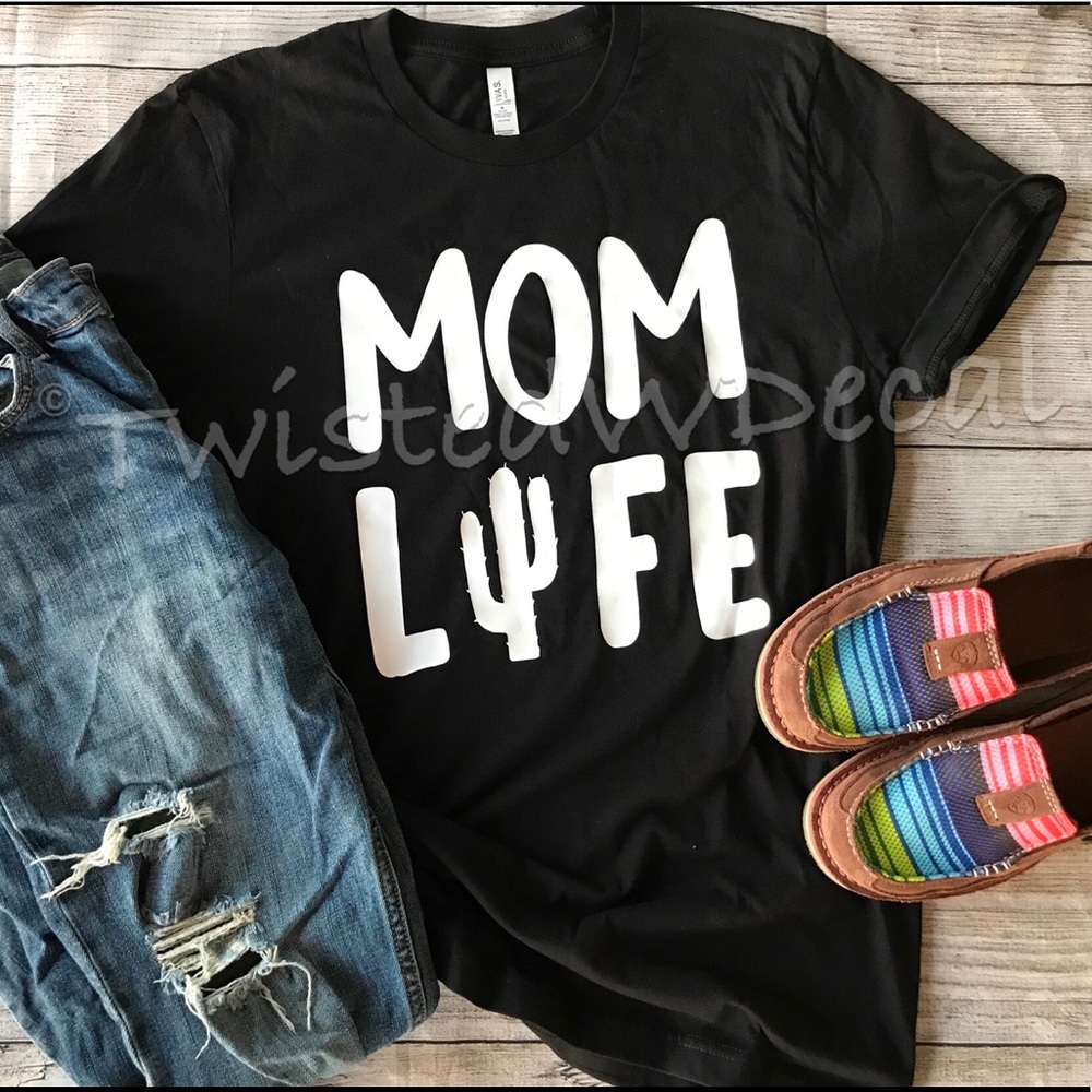 Cactus Mom Life T-shirt! 😍🌵